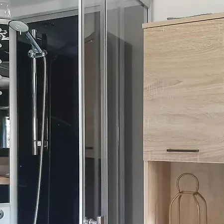 Cozy In Lieren With Wifi مكان تخييم Loenen