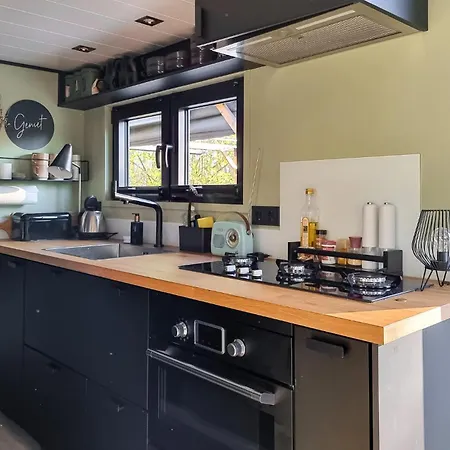 Cozy In Lieren With Wifi Campsite